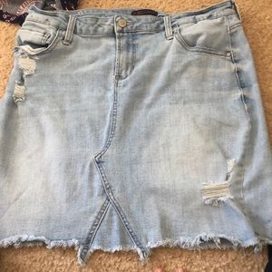 Jean skirt, very stretchy (could fit size XL)